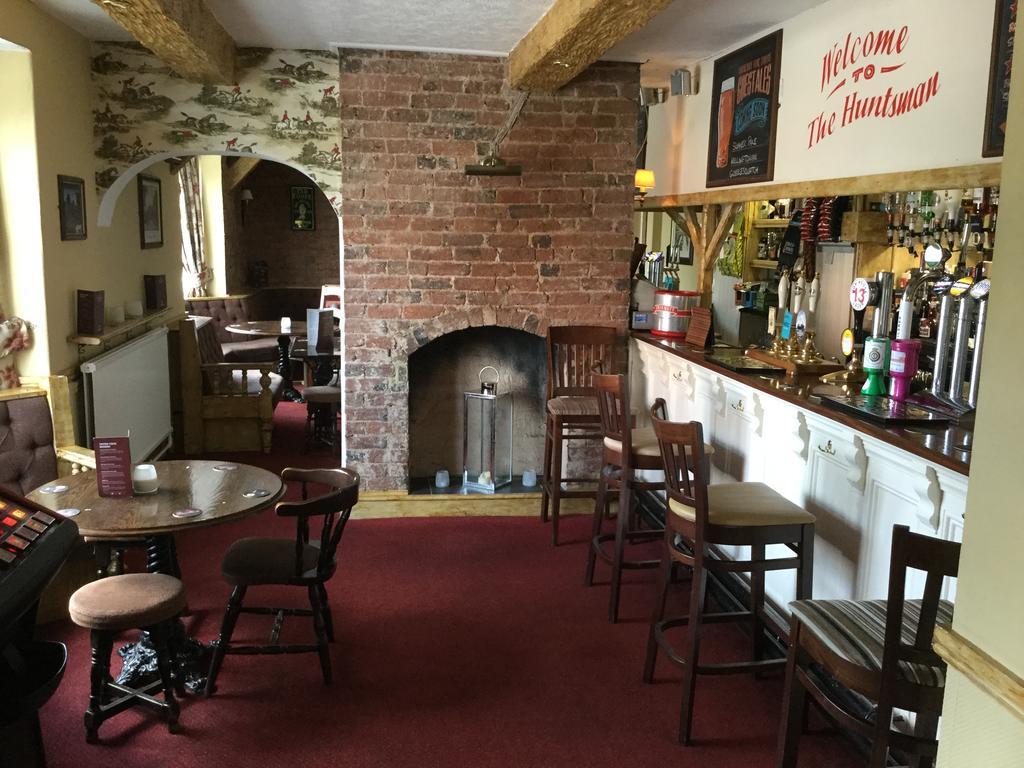 The Huntsman Hotel Cheadle  Exterior foto