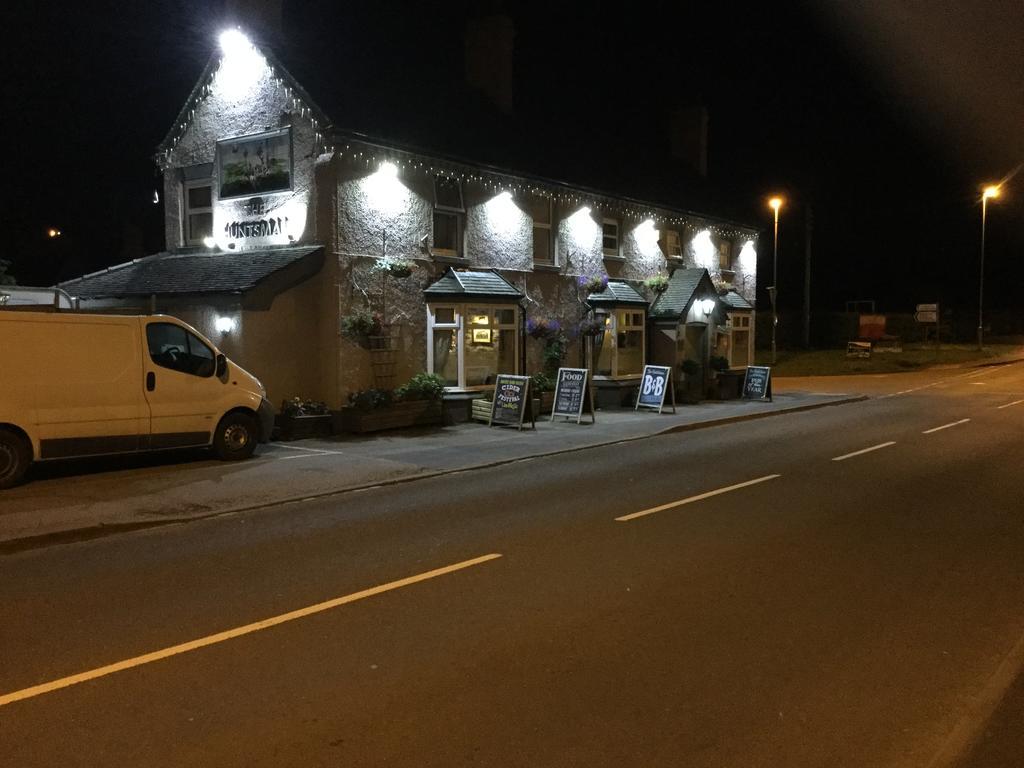 The Huntsman Hotel Cheadle  Exterior foto